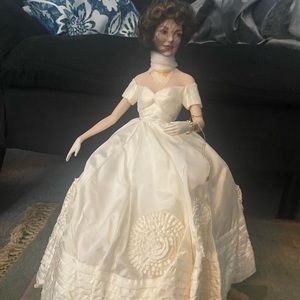 Franklin heirloom bridal doll